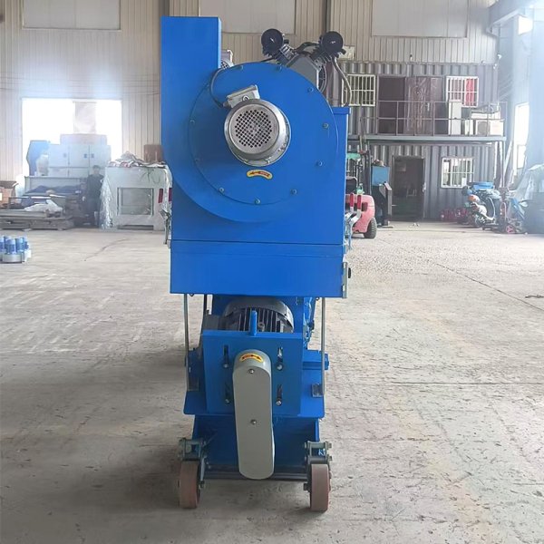 Road/deck shot blasting machine